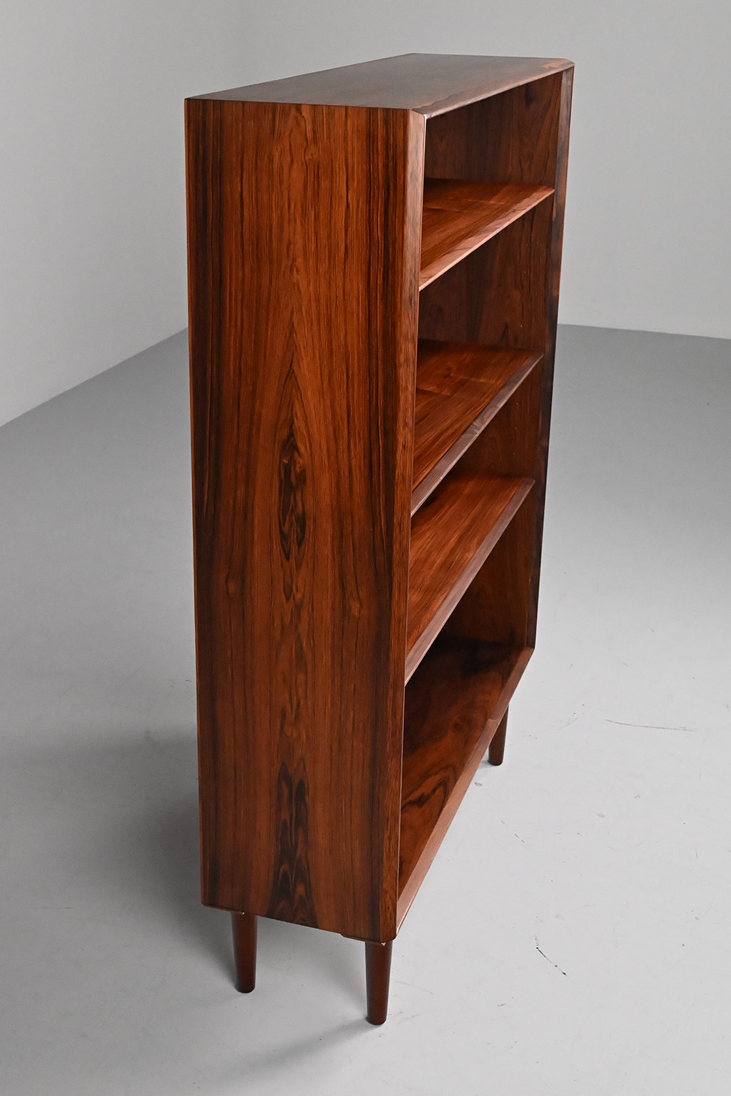 72358 Deense boekenkast 05