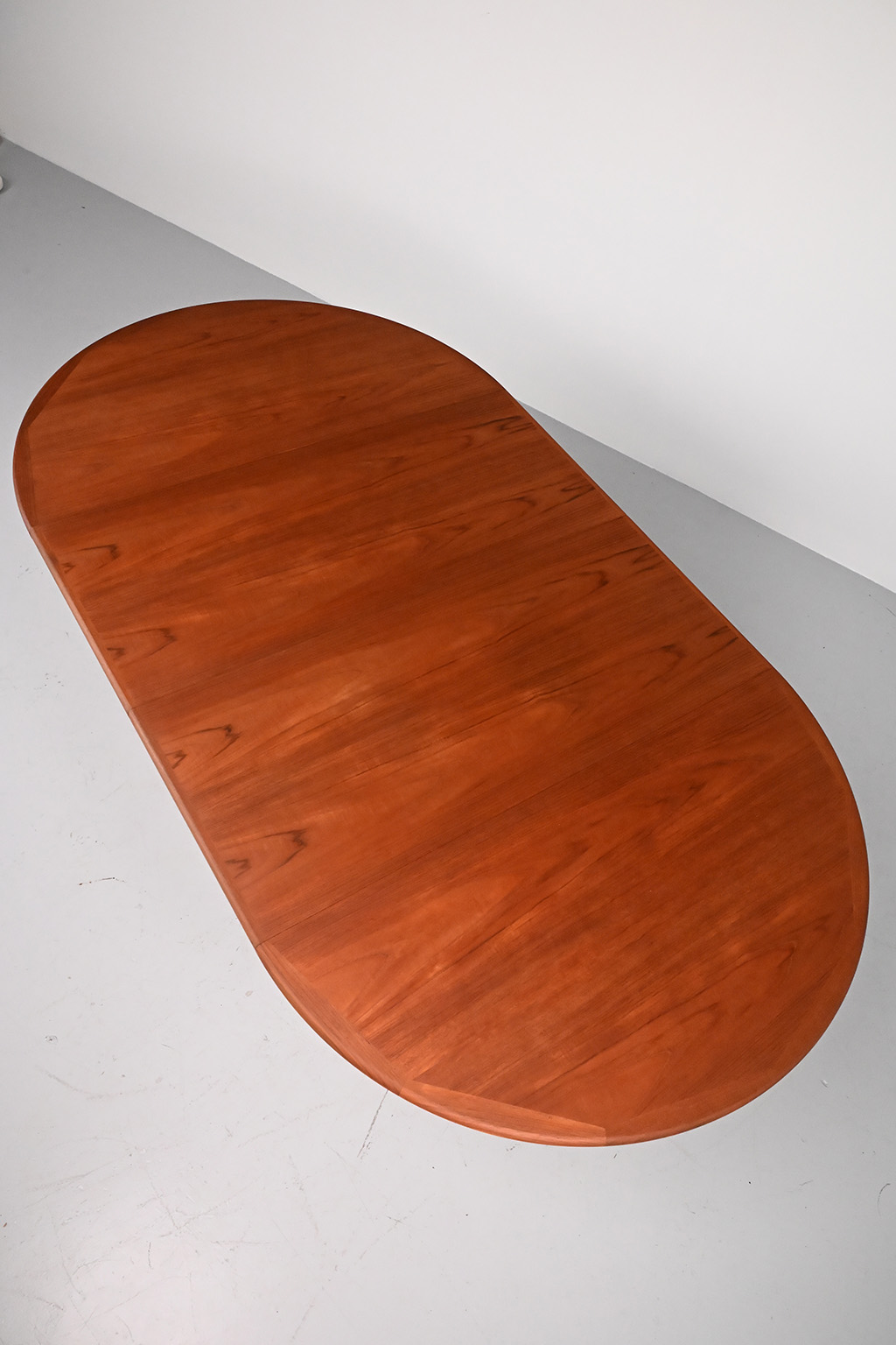 72379 VV Mobler tafel 10
