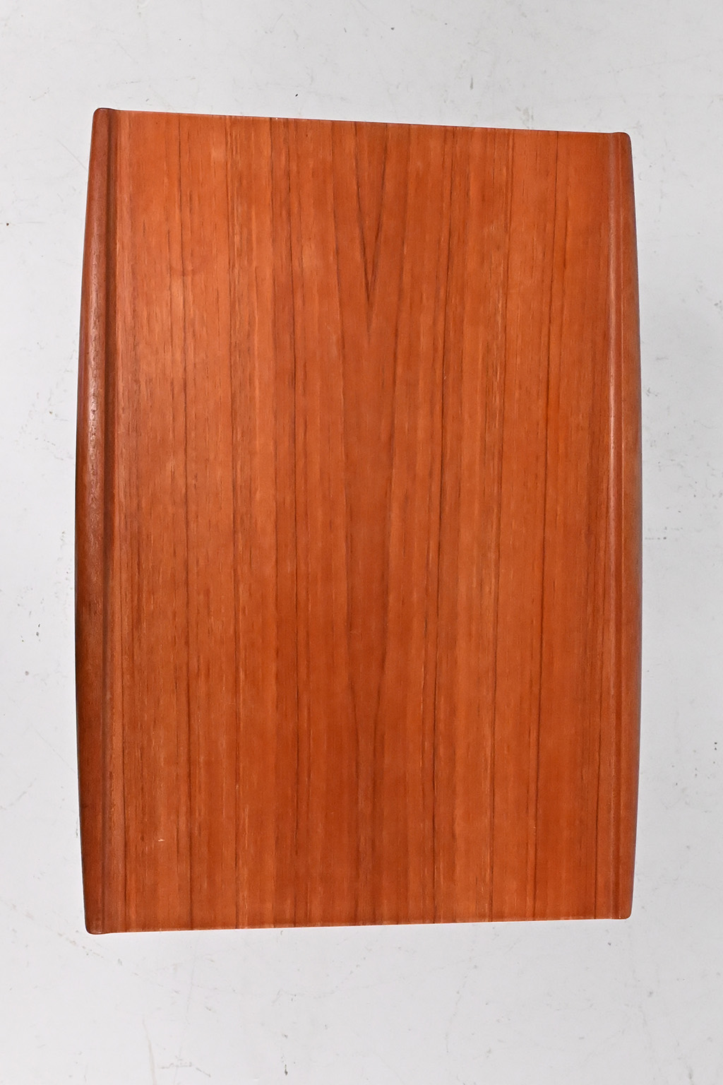 72409 Grete Jalk bijzettafel 09