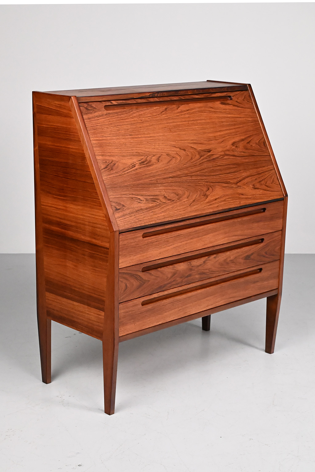 72429 Kristiansen secretaire 04