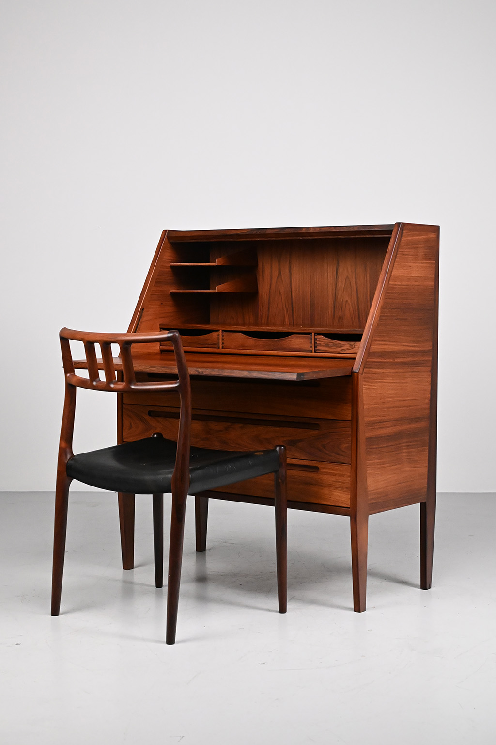 72429 Kristiansen secretaire 07
