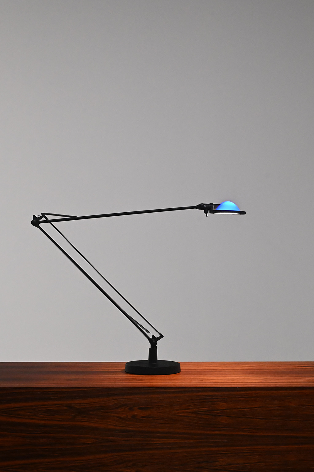 72434 Luceplan bureaulamp 08