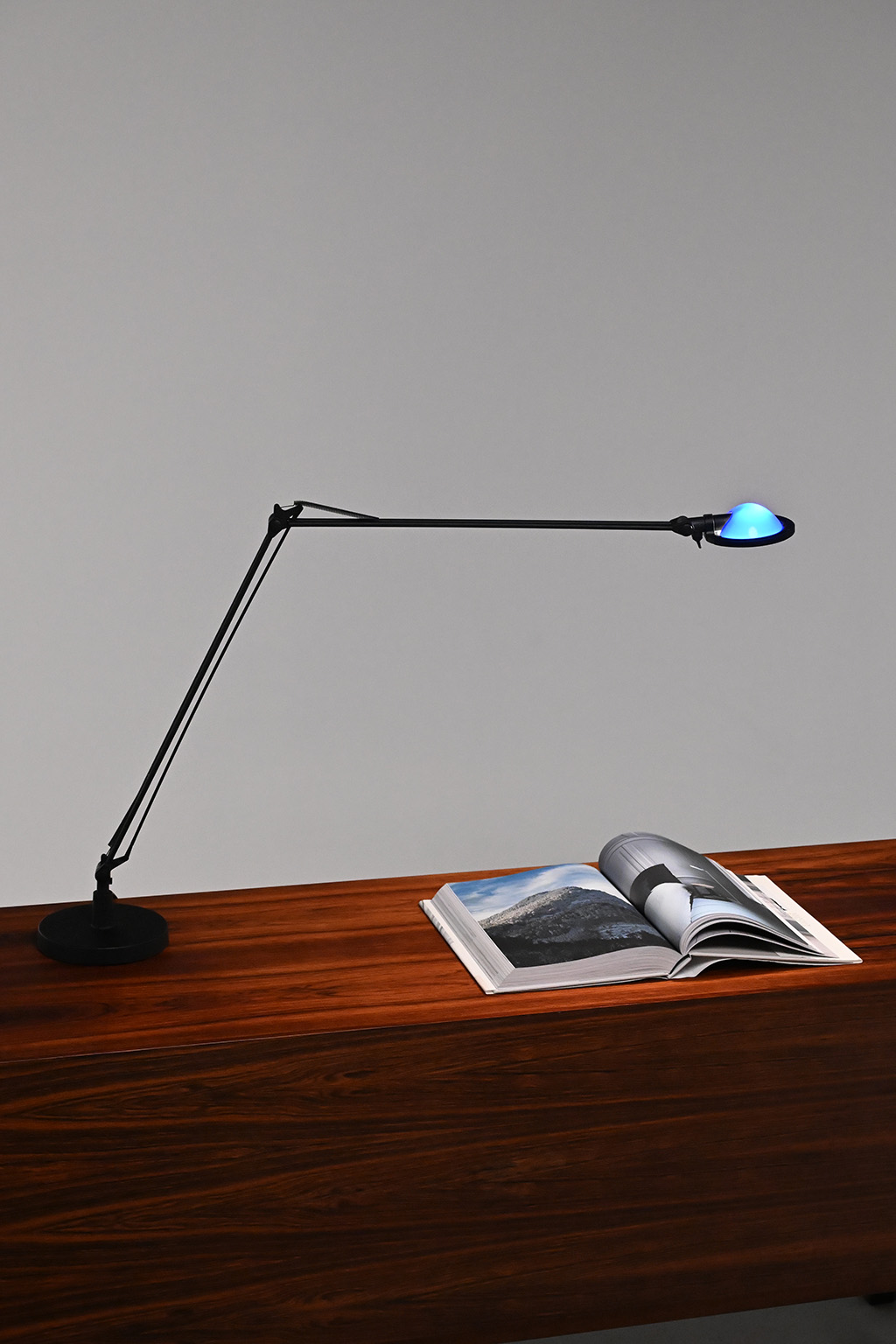 72434 Luceplan bureaulamp 10