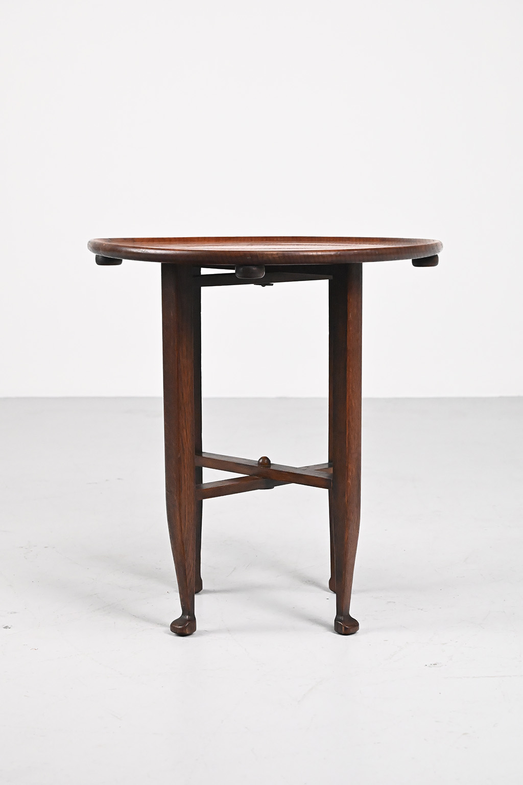 72438 Antiek eiken bijzettafel 02