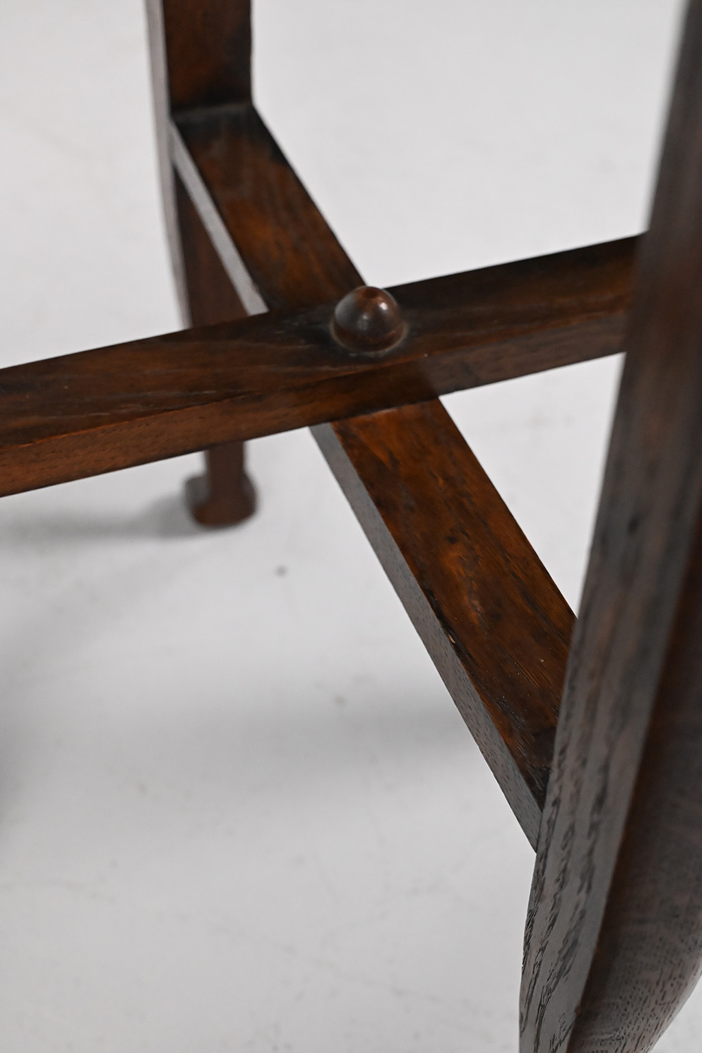 72438 Antiek eiken bijzettafel 07
