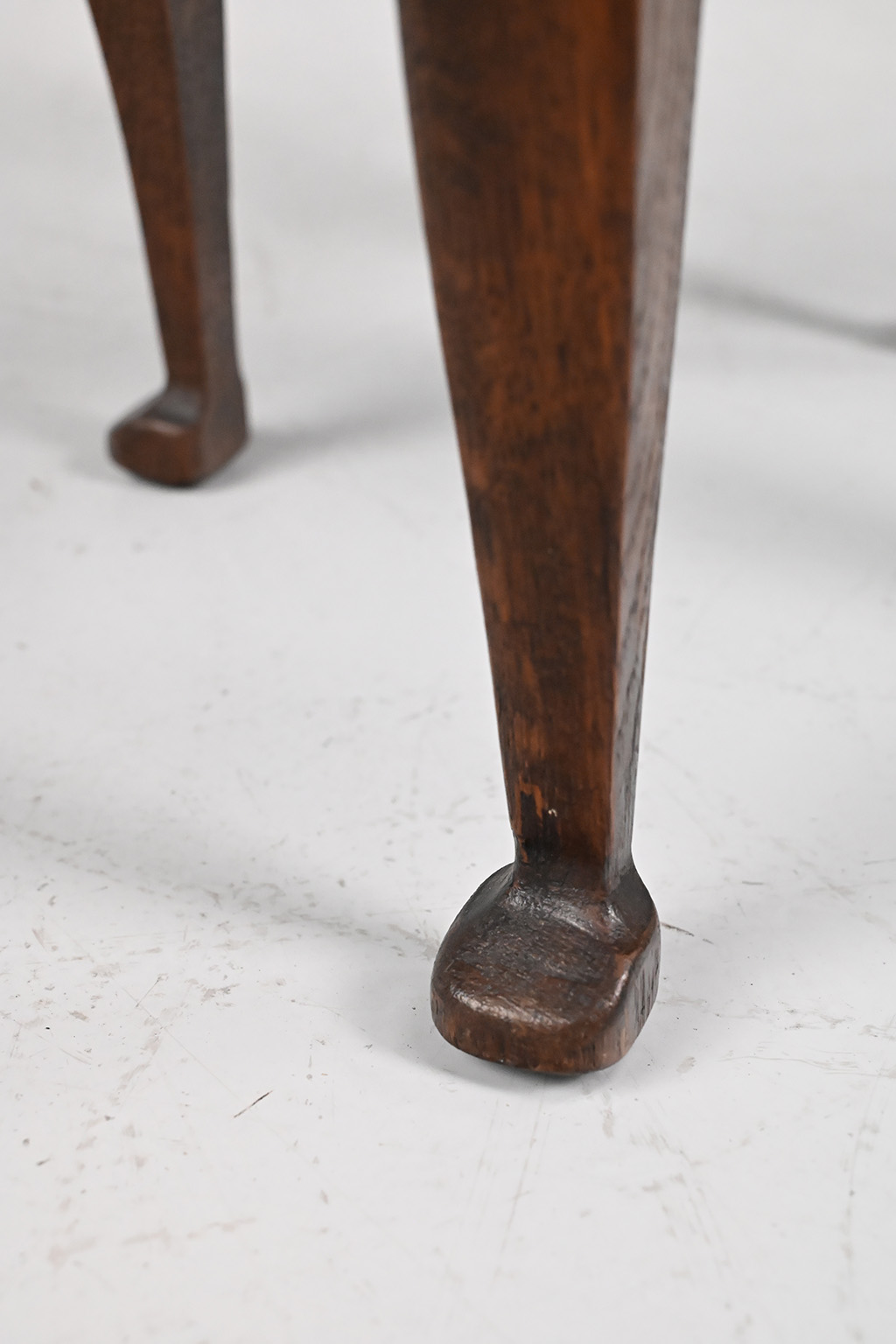 72438 Antiek eiken bijzettafel 08