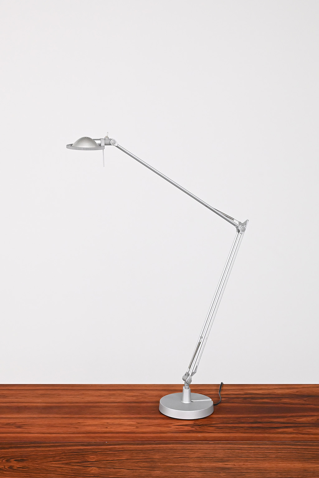 72447 Luceplan bureaulamp 01