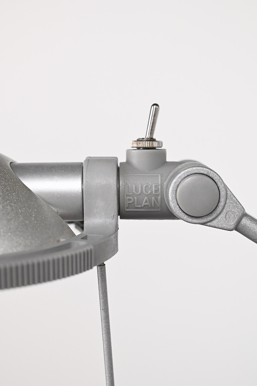 72447 Luceplan bureaulamp 06
