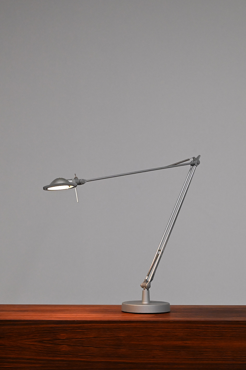 72447 Luceplan bureaulamp 08