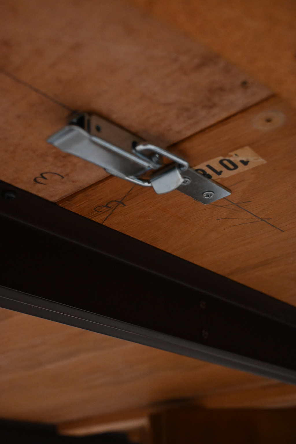 72415 Uittrekbare tafel 12