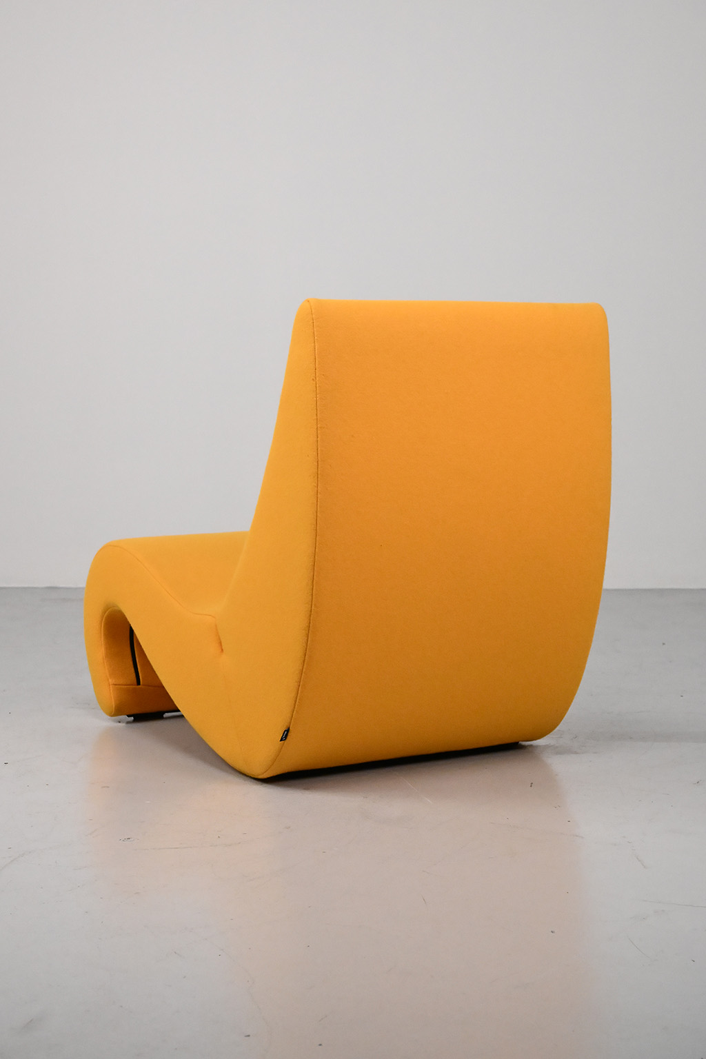 72488 Amoebe stoel Verner Panton 03