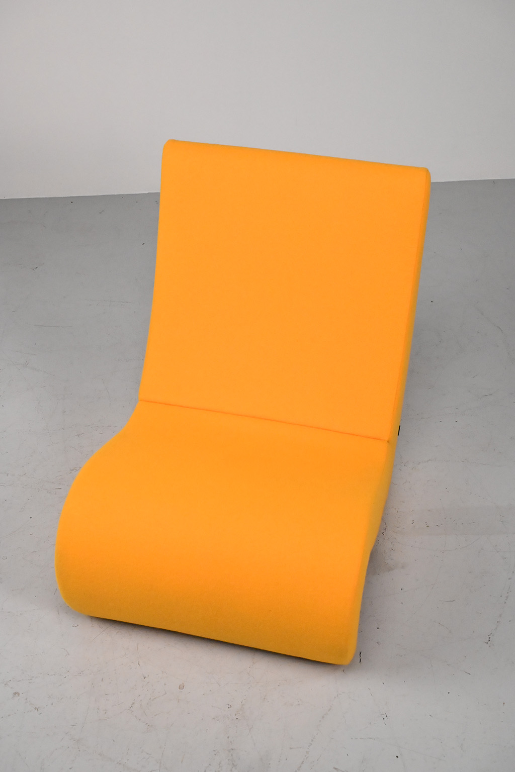 72488 Amoebe stoel Verner Panton 05