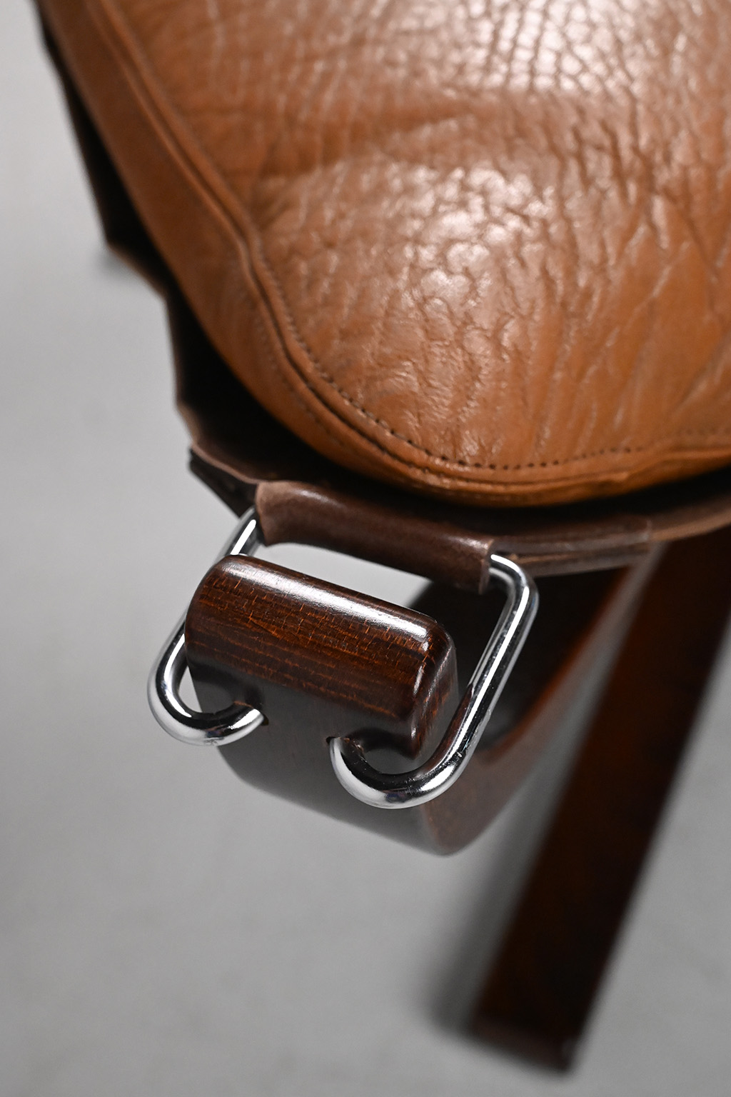 72502 Falcon chair Sigurd Ressel 07
