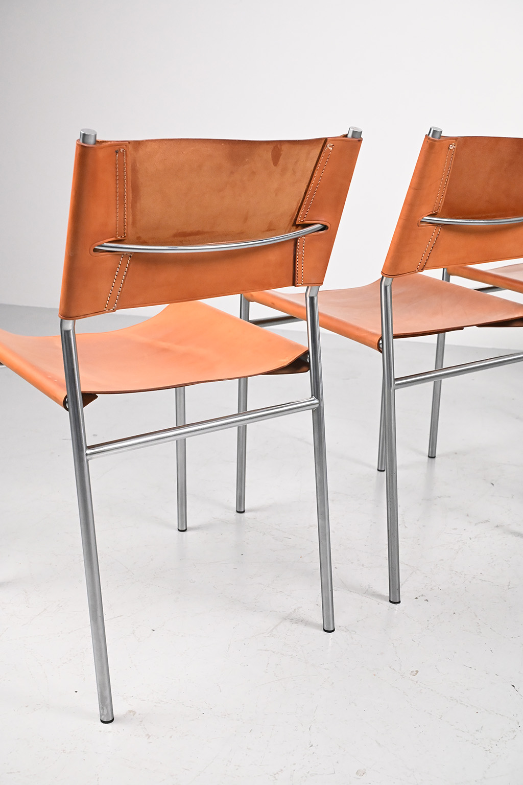 72562 Martin Visser SE06 stoelen 08
