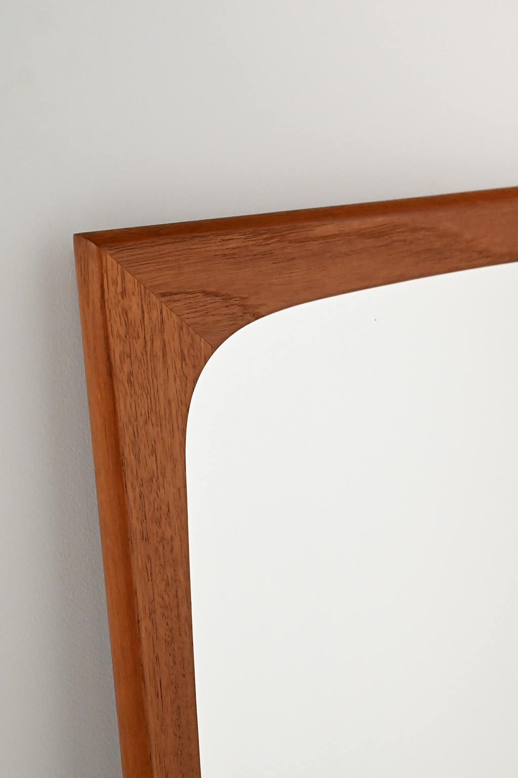 72242 Deense teak spiegel 03