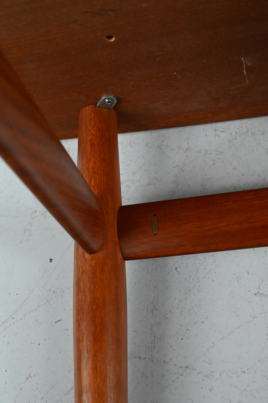 72498 Grete Jalk salontafel 05