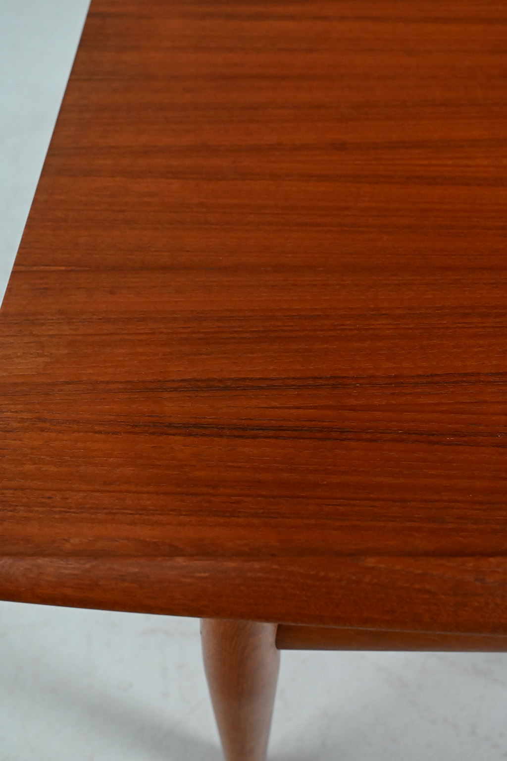 72498 Grete Jalk salontafel 07