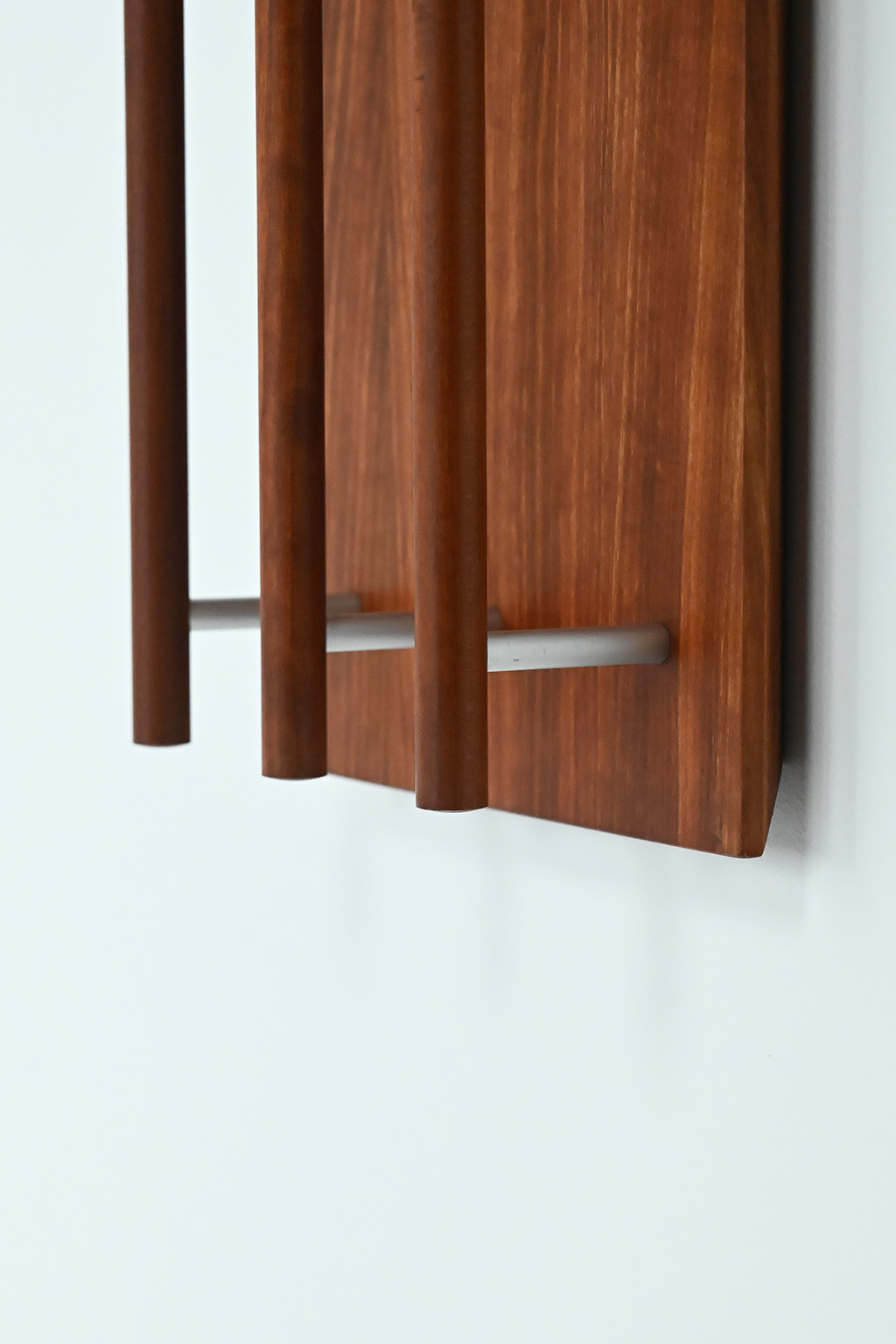 72555 Teak wand lectuurhouder 04