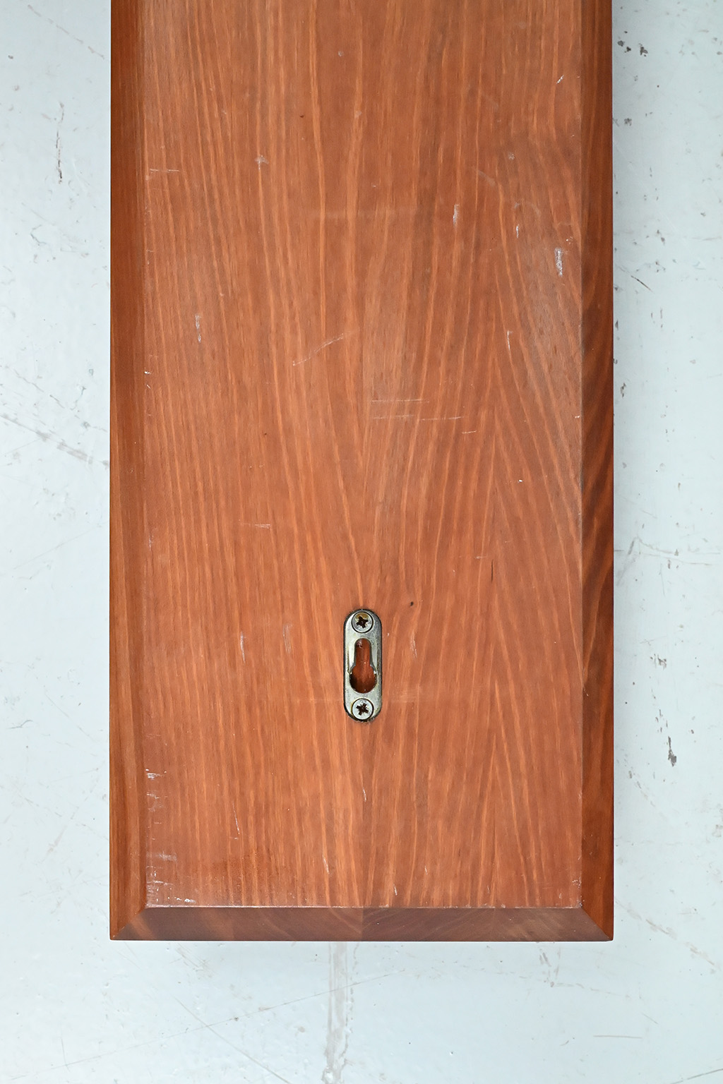 72555 Teak wand lectuurhouder 09
