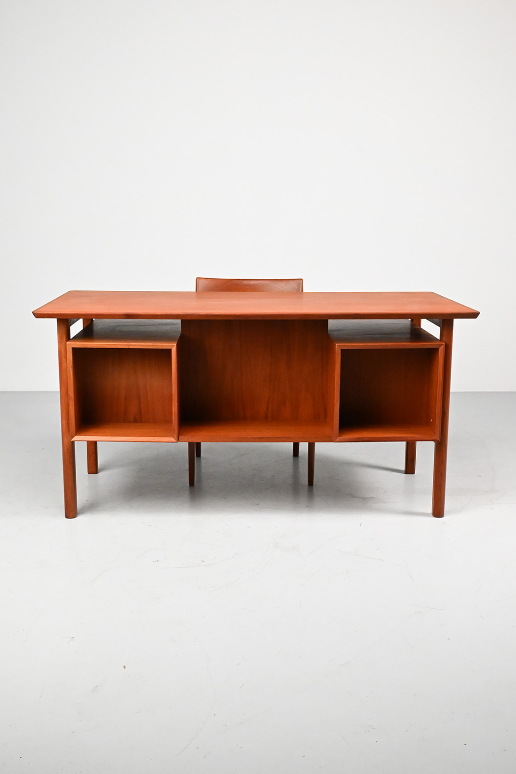 72558 Deens teak bureau 05