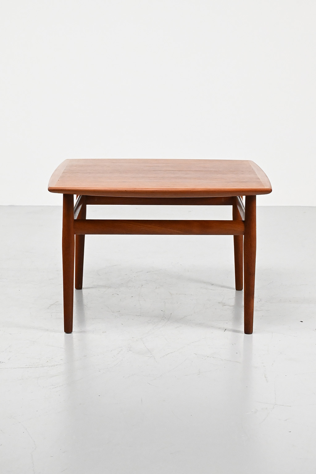 xxxxx Grete Jalk salontafel 3